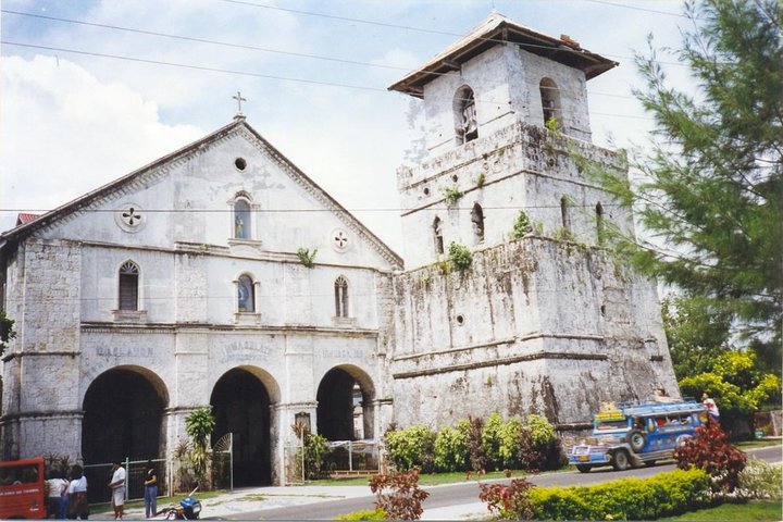 Philippines 7 Days Easy cycling in Bohol Island and Camiguin Tour